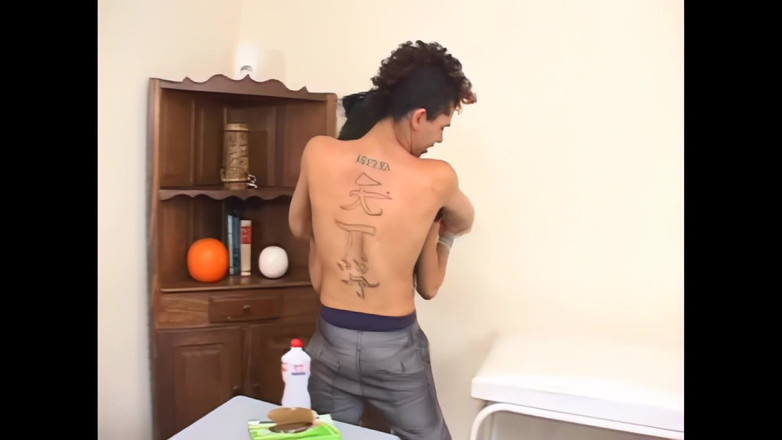 The Transexuals Megastore: 그 자식은 트랜스젠더에게 미쳐버린다.