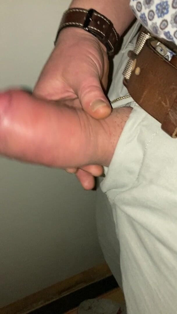 Foreskinguy: Zakar besar dipam foreskin melancap