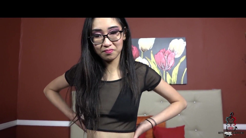 Get your knees Dirty: Eve E