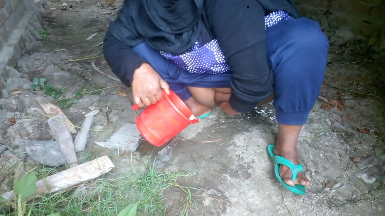 Sadia vabi: Village Vabi visar sin vackra fitta