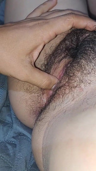 보짓물 가득한 보지 클로즈업