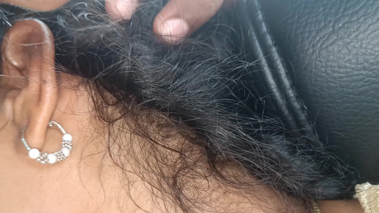Pushpa studio: Autoromance met vrouw vriend