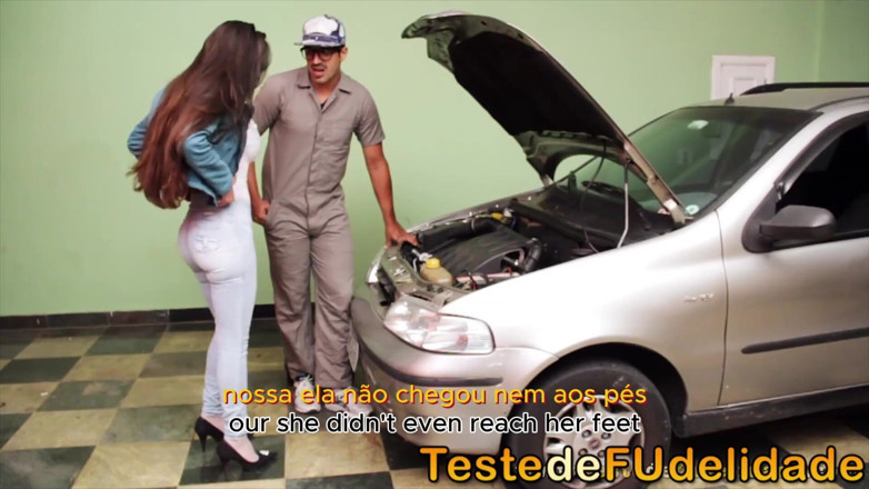 Teste de Fudelidade: Brunetă Cu Sâni Mari a Făcut Sex Cu Mecanicul Căsătorit