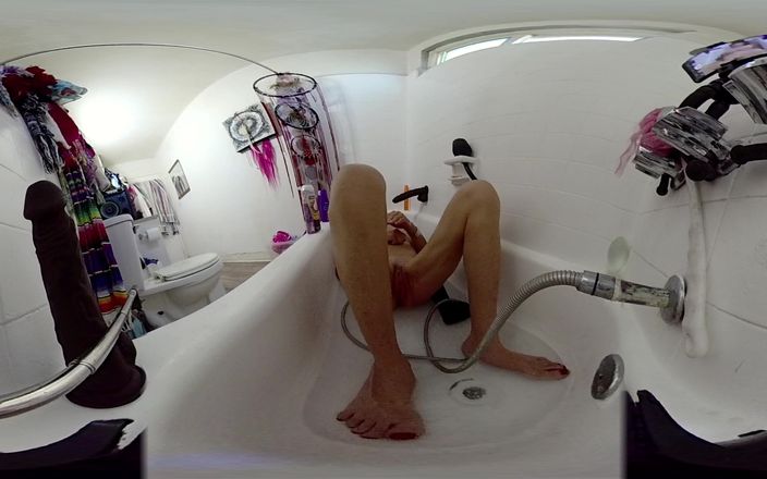 Lizzy Yum: Lizzy Yum VR May 2025 Masturbation Dilating Bathing Edging Amateur