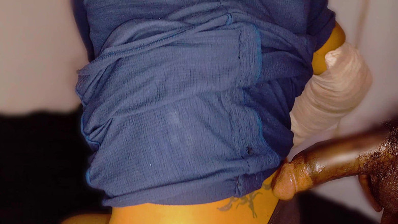 PABLO N3GROBAR: Goonie live - вона зламала руку і прийшла трахнути дупу велетень