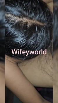 Tief in den rachen und schlucken