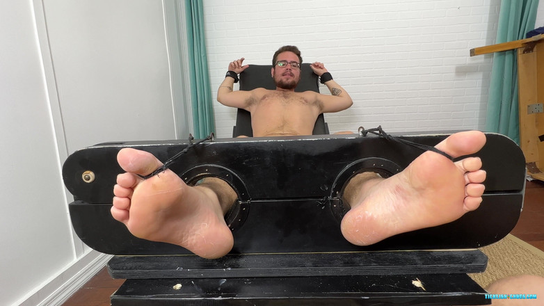 Ticklish Chubs: Cdubs iyi gıdıklanıyor!