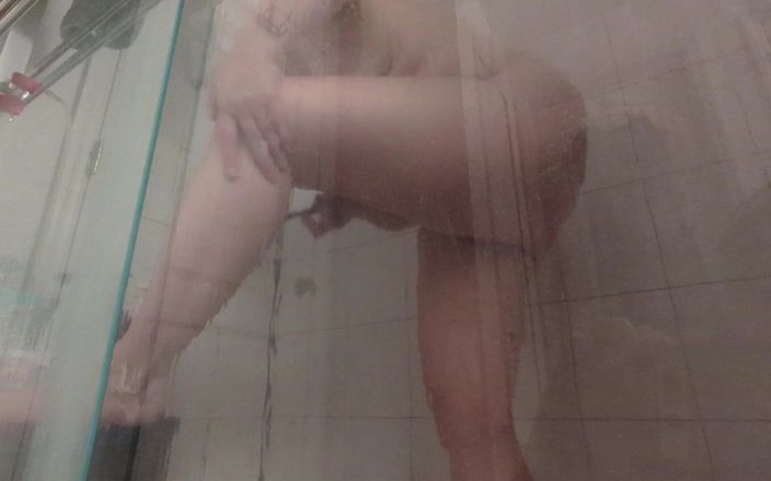 Always Fun No Pants: Gesperrter cuck darf heiße ehefrau beim duschen beobachten!