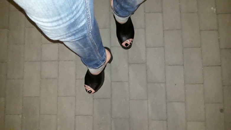 Heelex: Sexy Mules