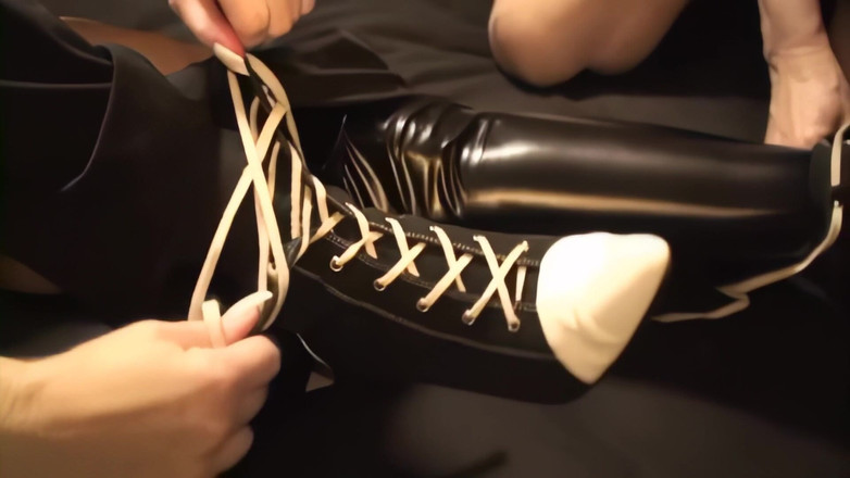 Absolute BDSM films - The original: La lesbica sottomissione fetish - (episodio # 01)