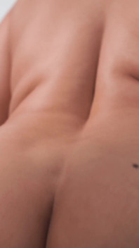 Šukání sladké kundičky nové žhavé a sexy bhabhi.