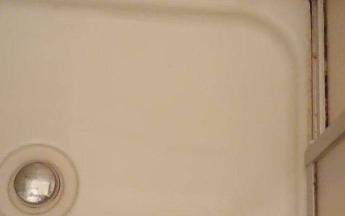 Ed Eden: Cumming Shower