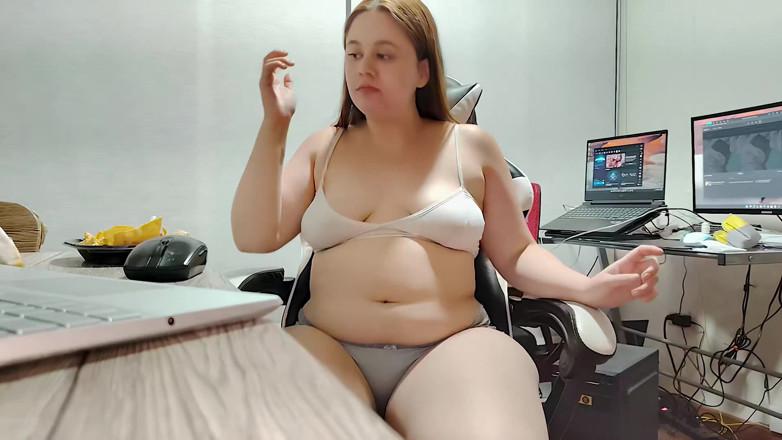 Nicole Passat: Nicole wypycha swoją brudną jaźń i smaruje wszystko