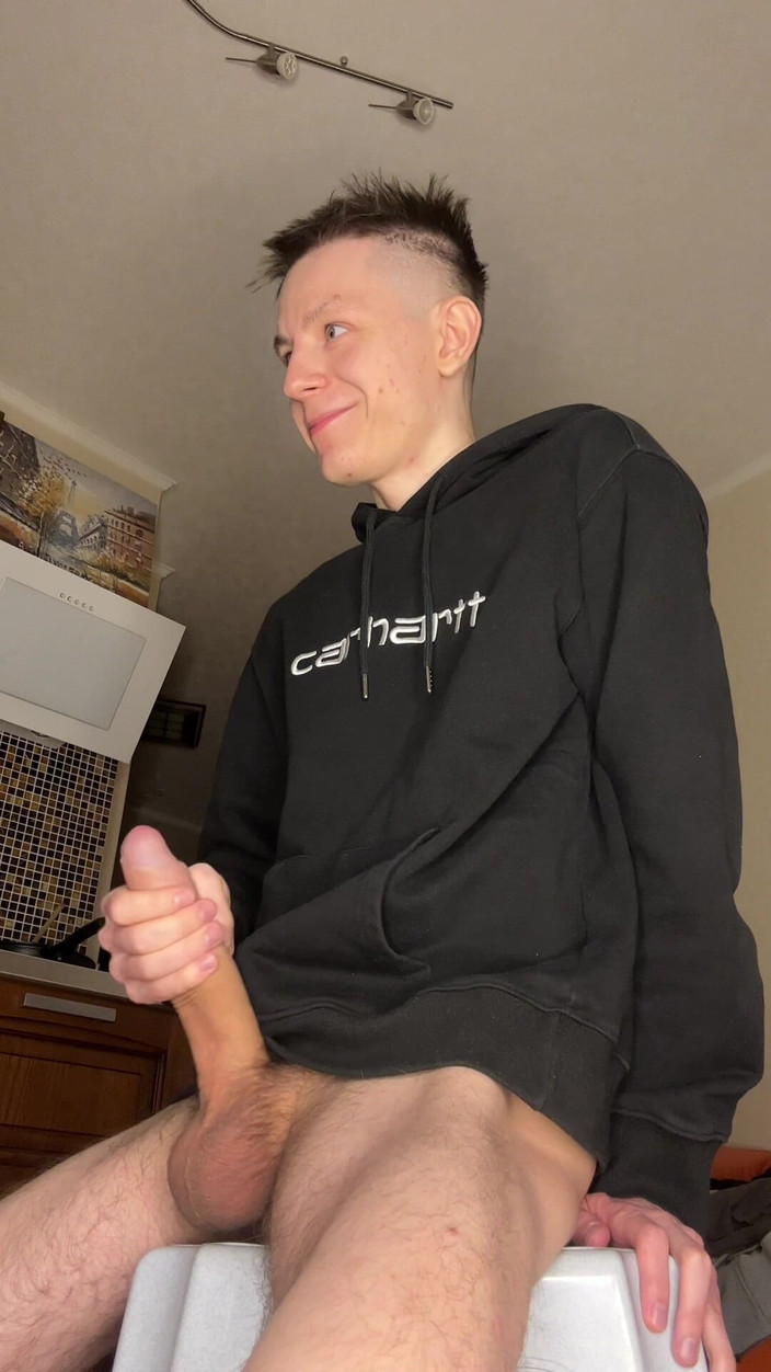 Morflot24: Màn xuất tinh của chàng trai trẻ nóng bỏng