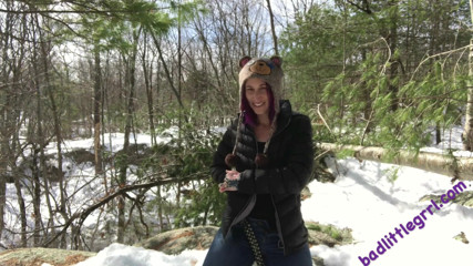 Badlittlegrrl: Snowy slut