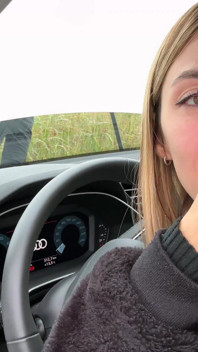 Influencer Stays on Foot After the Car Doesn't Start Anymore Luckily She Finds a Guy Who Takes Her Home and Fucks Her