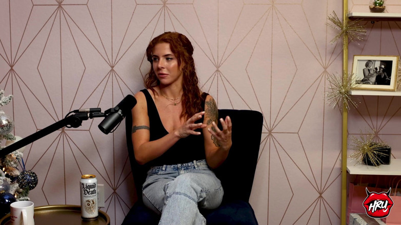 Holly Randall Productions: Lumi Ray: fışkırtıyor, ünlülerle sikişiyor ve 3 saatlik seks