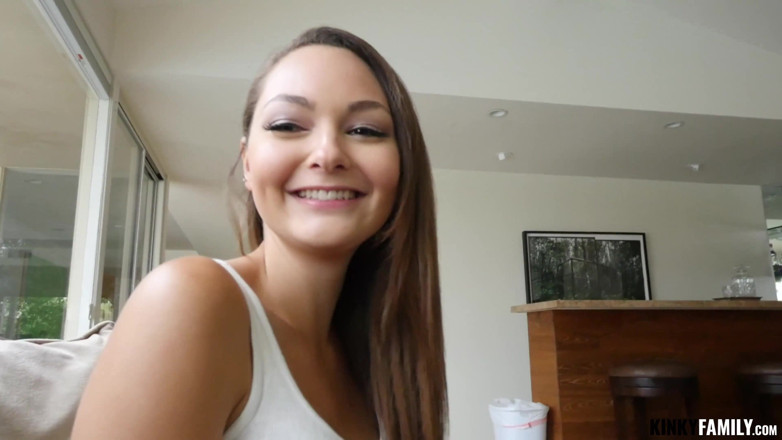 Kinky Family: Stepsister wants my cock