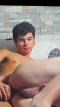 Šukám svého gay kamaráda na nábytku v mém lahodném domě