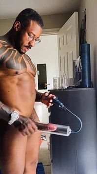 Iim Starting to Pump My Cock Again Once a Week. I Didn't Mean to Cum