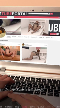 Fetish Locator - Lingând Pizda a Două Fete Într-o Zi