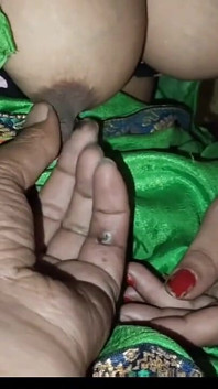 Indianca Priya Bhabhi este futută tare