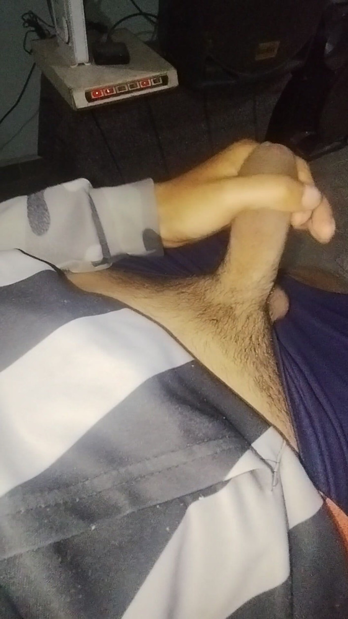 AlexAlejandro13: I Take Advantage of the House Alone