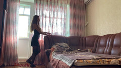 Pantyhose me porn videos: Amy škádlí v černých mini šatech a punčochách