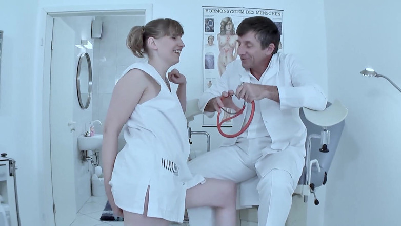 Klink by sextermedia: Juegos Sexuales Pervertidos En La Consulta Del Médico