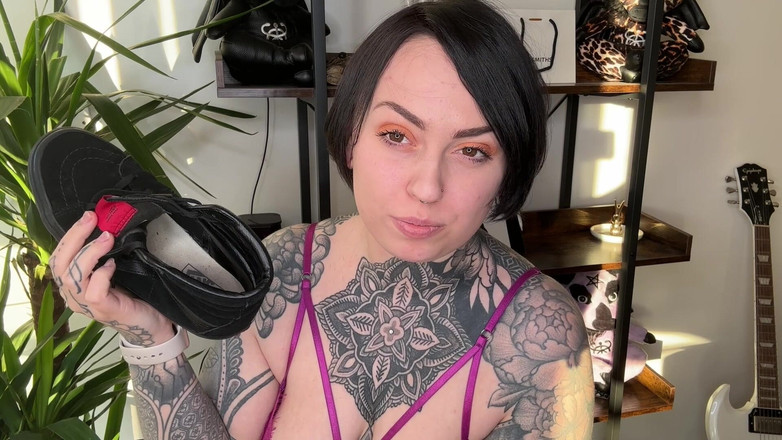 Miss Valentina: ダーティソール屈辱