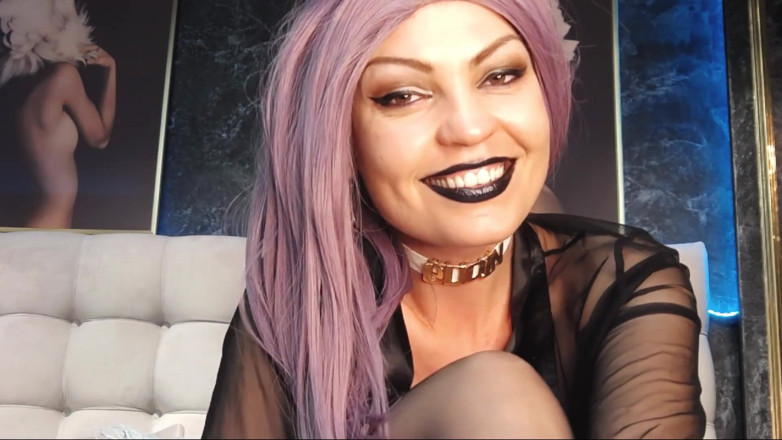 Kiras Secrets: Black lips fetish
