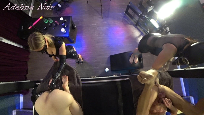FISTINGQUEEN: Dvojitý anální fisting party