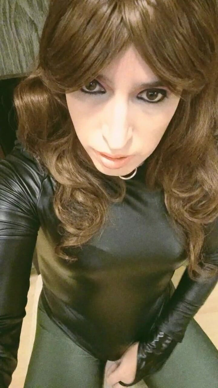 Tammy sissy slave: Masturbacja w legginsach