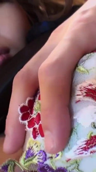 Awek Jepun yang indah dikongkek dalam sudut pandangan pertama