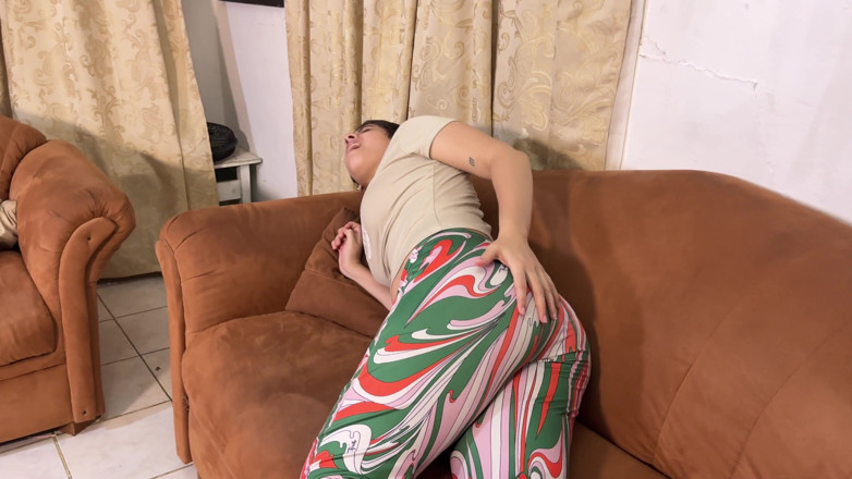 SugarPose: Jasmine'in hayalet gibi karşılaşması 3