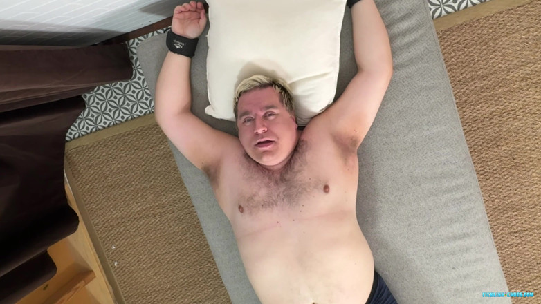 Ticklish Chubs: Un război de Crăciun: Star Trek versus Star Wars partea 2