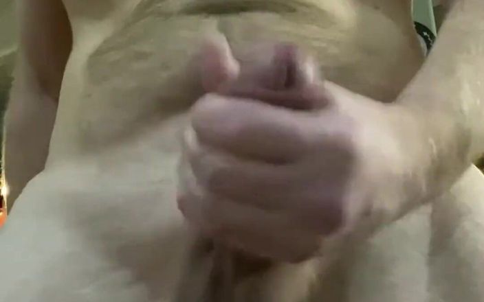RealBigDill: Pula grea trage o încărcătură groasă de spermă pentru mamele vitrege...