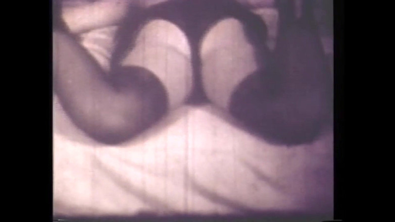 Vintage Megastore Full hd: लेस्बियन पिटाई