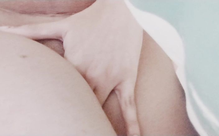 Hot jiya: 누가 나를 떠날 것인가, 댓글로 말해줘