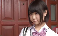 亚洲女大学生吹箫并被口爆
