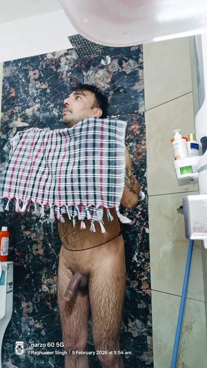 Rajasthani-old-lover: Ayah tiri polisi India