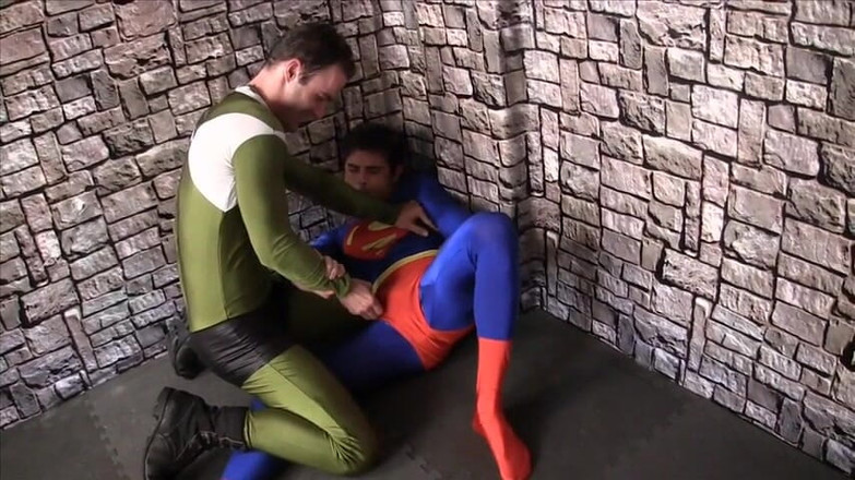 ManUpFilms: Süpermen boyun eğiyor