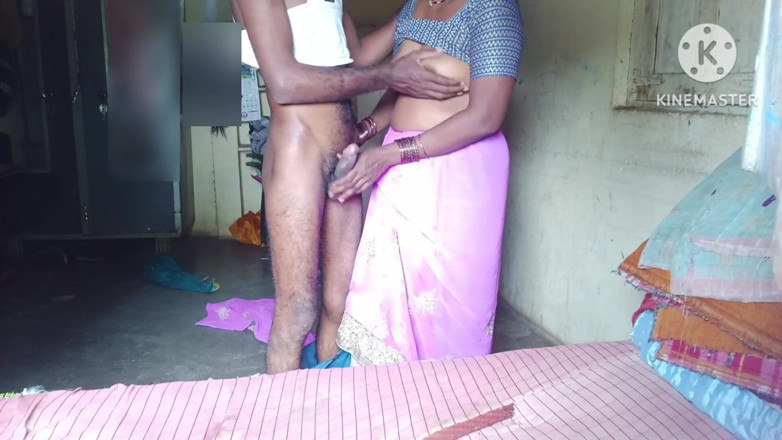 couple_Love7: Vợ Ấn Độ làm tình kiểu chó tại nhà