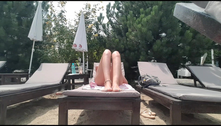 Erotic Tanya: Ignorována u mých nohou Jako paroháč