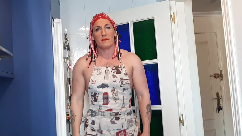 Danaxmuscles: 在厨房操我的屁股和阴户