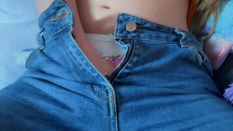 French Julia: Masturbation in Meinem Einhorn-slip Unter Meiner Jeans, Dann Fingere Ich...