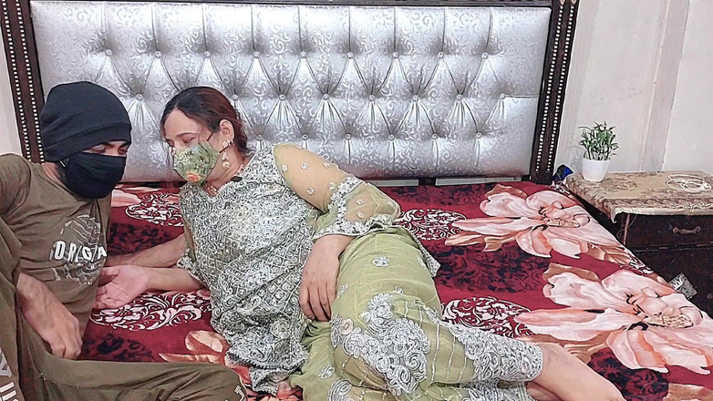 Pakistani CoupleX: मेरी प्रेमिका आधे गिलास के बाद