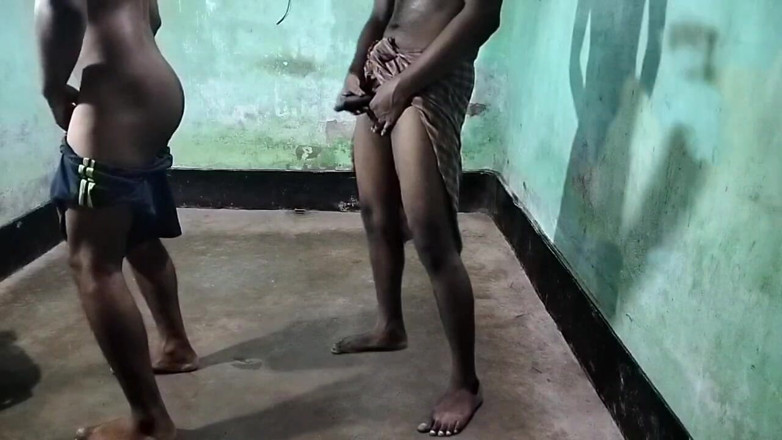 Desi Tits: Lelaki Bhangadesi