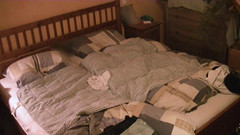 Mark Hannes: Bedpanty (van een 52-jarige stiefmoeder) bultmasturbatie