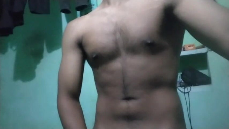 Desi Tits: Joven del gimnasio musculoso chico gran polla follando dm